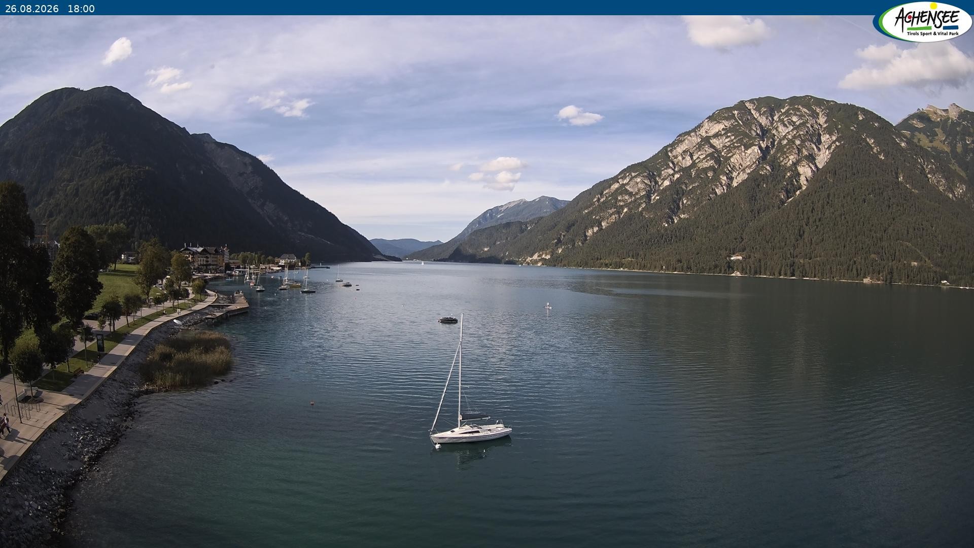 Archived image Webcam Pertisau at Achensee, footbridge