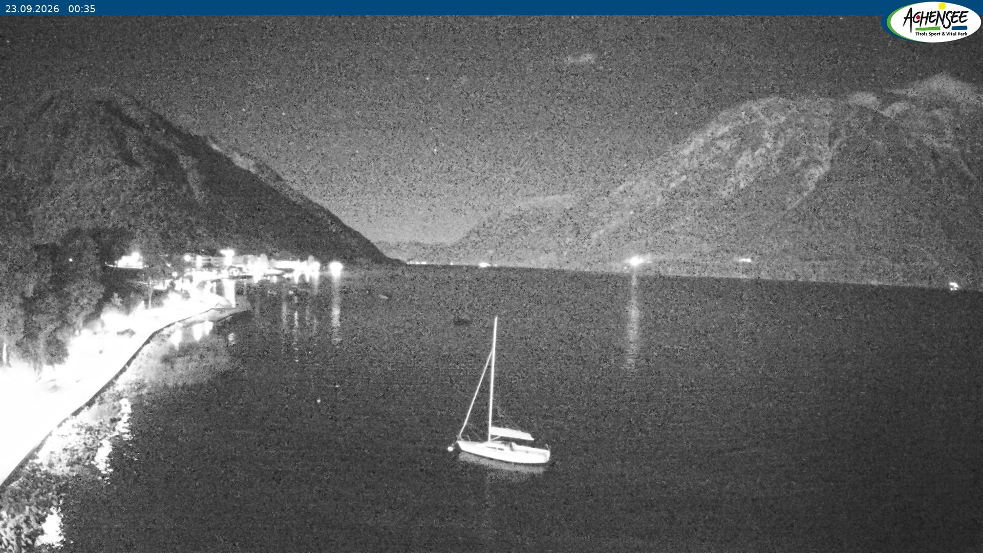 Archived image Webcam Pertisau at Achensee, footbridge