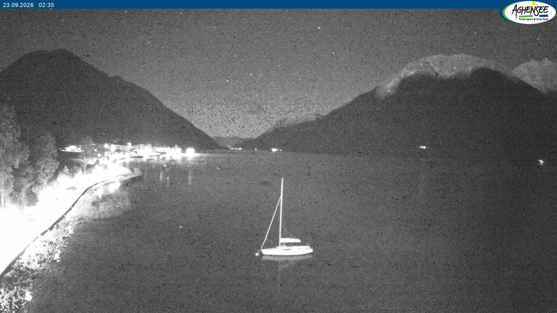 Archived image Webcam Pertisau at Achensee, footbridge