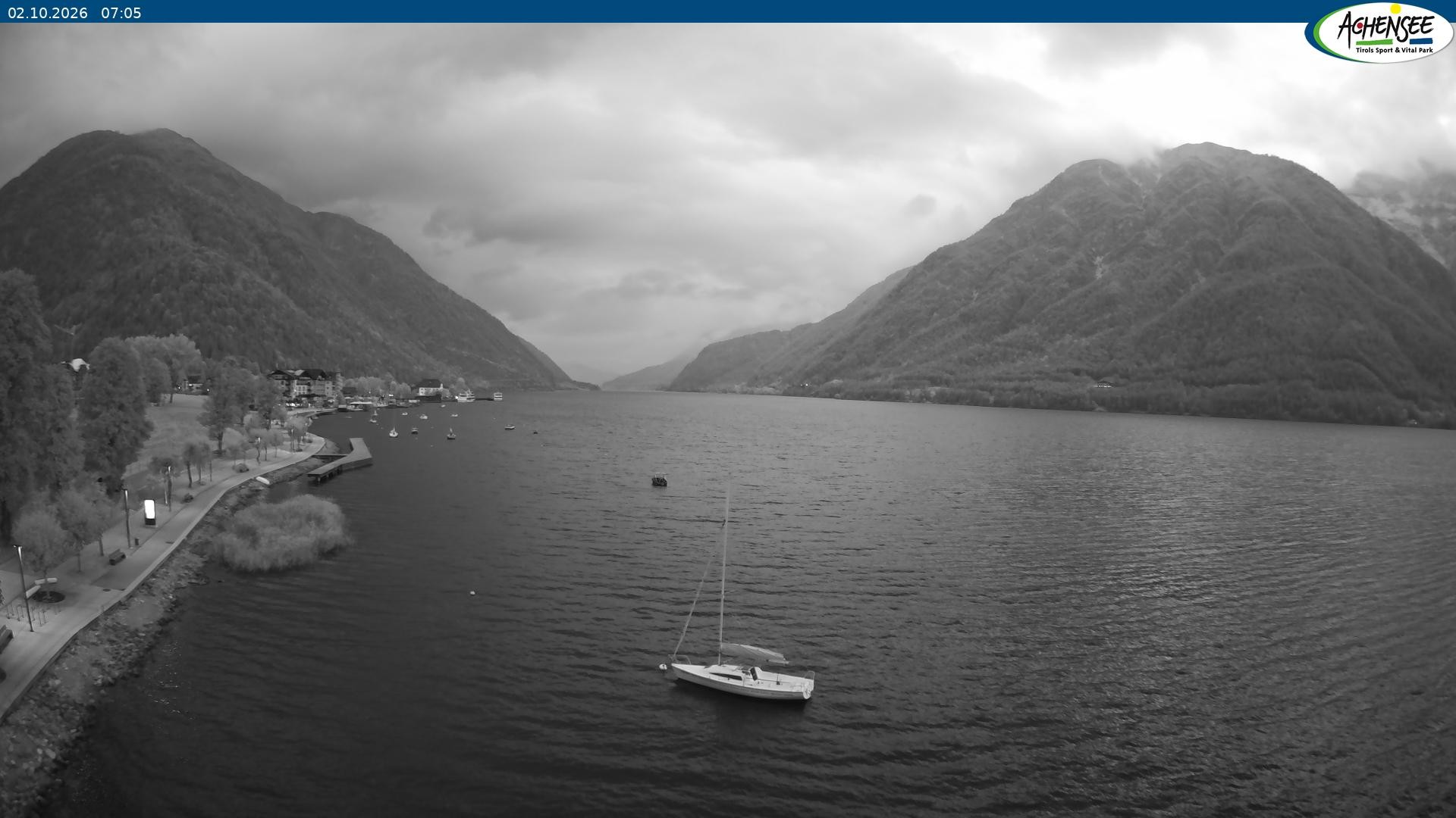 Archived image Webcam Pertisau at Achensee, footbridge