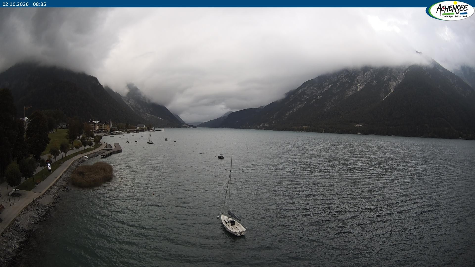 Archived image Webcam Pertisau at Achensee, footbridge