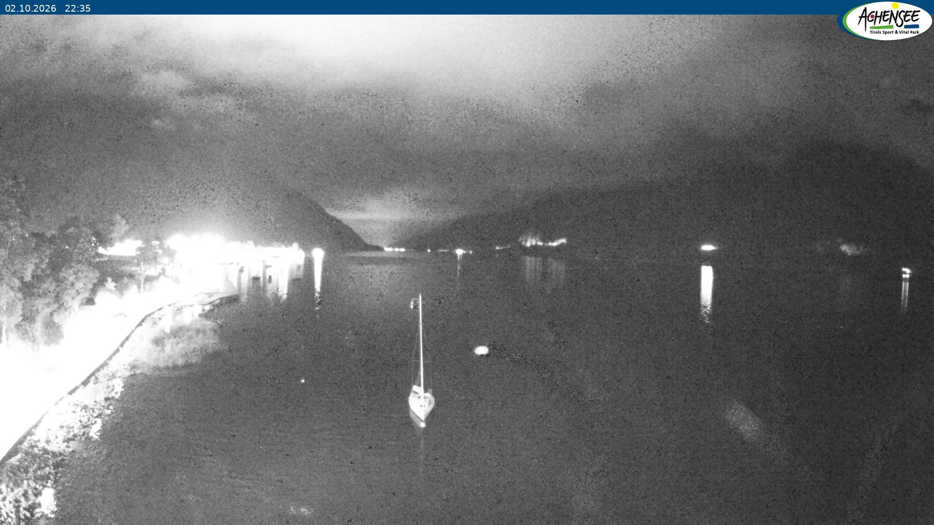 Archived image Webcam Pertisau at Achensee, footbridge
