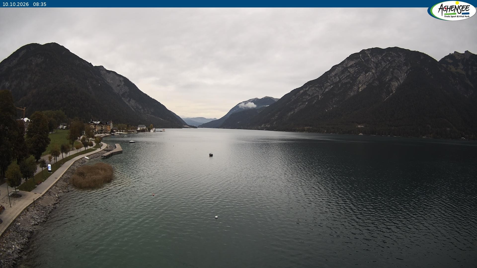 Archived image Webcam Pertisau at Achensee, footbridge