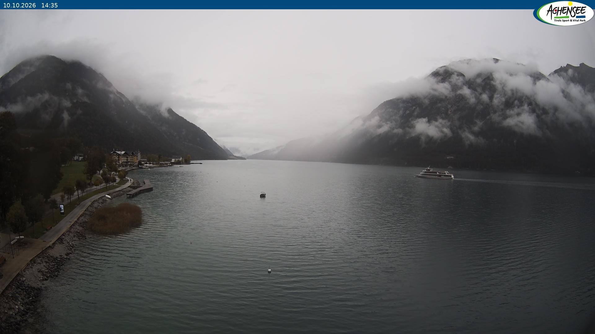Archived image Webcam Pertisau at Achensee, footbridge