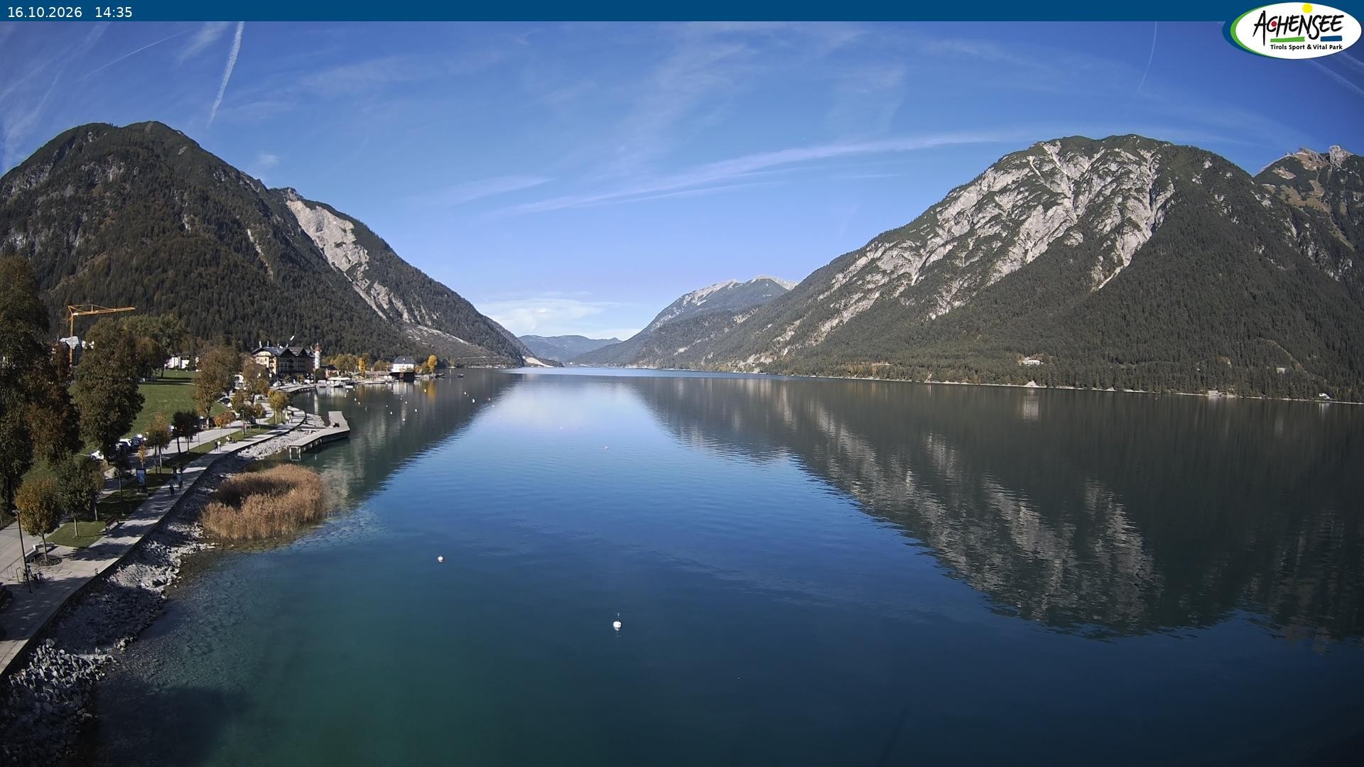 Archived image Webcam Pertisau at Achensee, footbridge