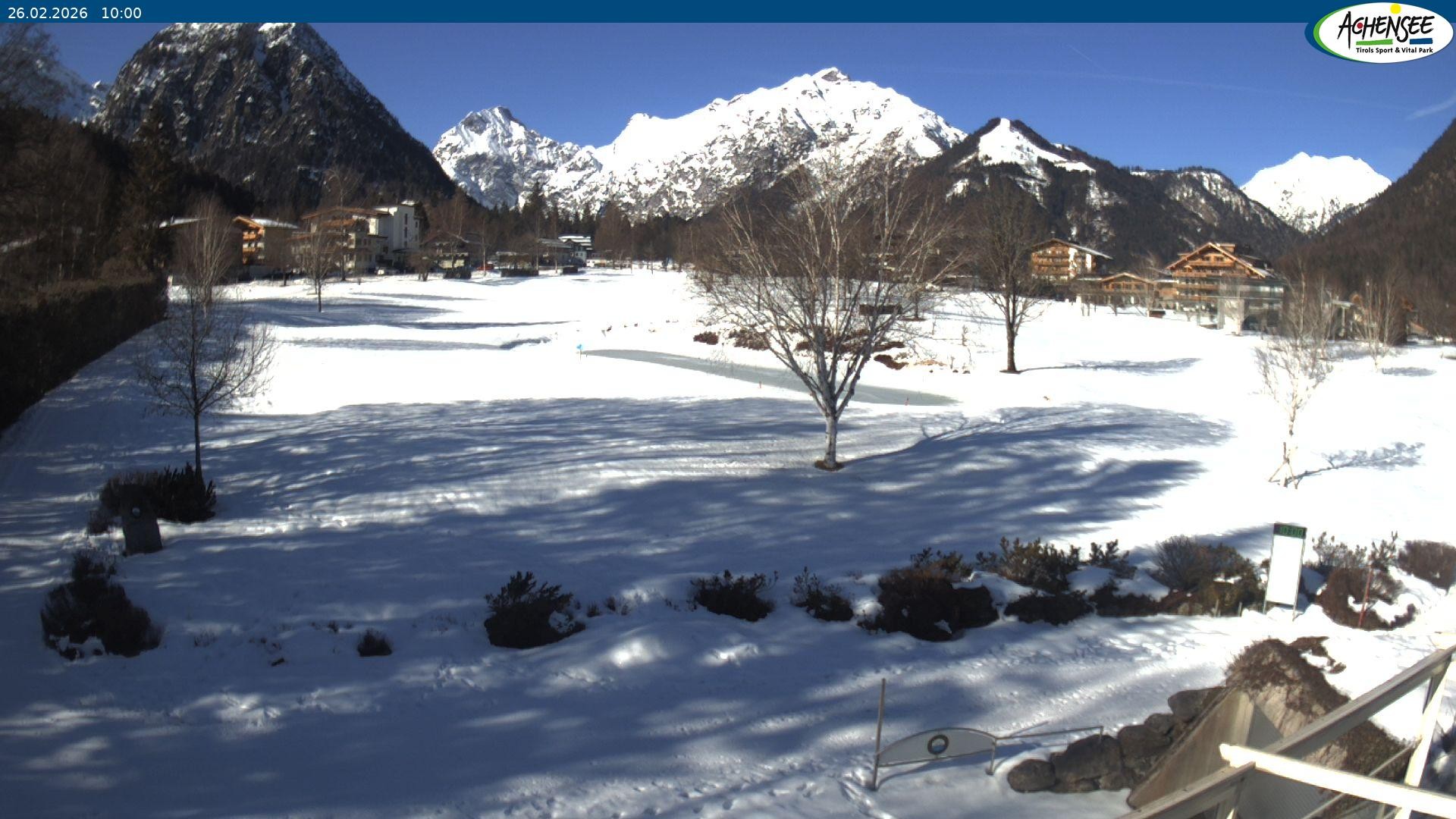Archived image Webcam Pertisau, golfclub