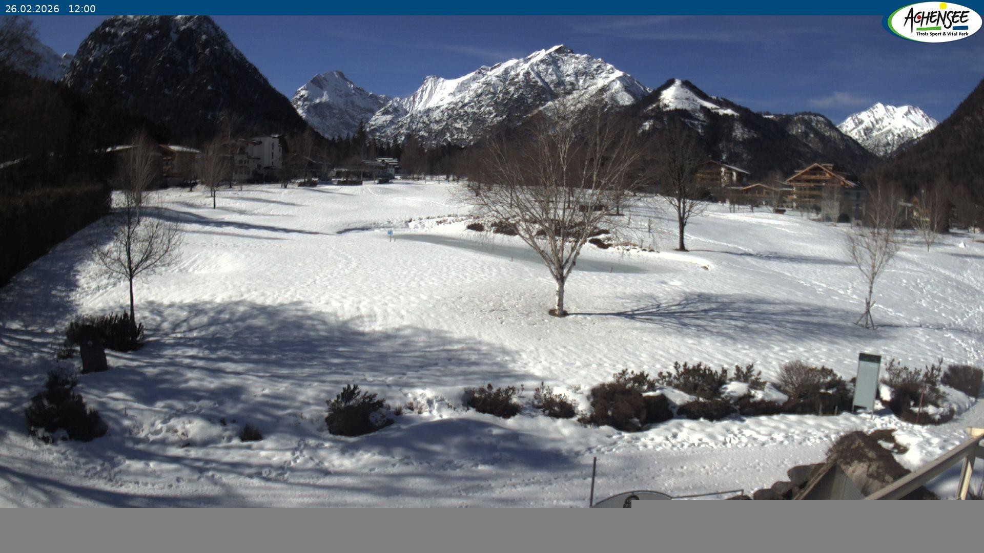 Archived image Webcam Pertisau, golfclub