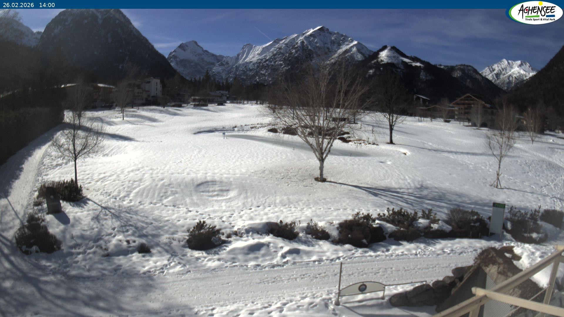 Archived image Webcam Pertisau, golfclub