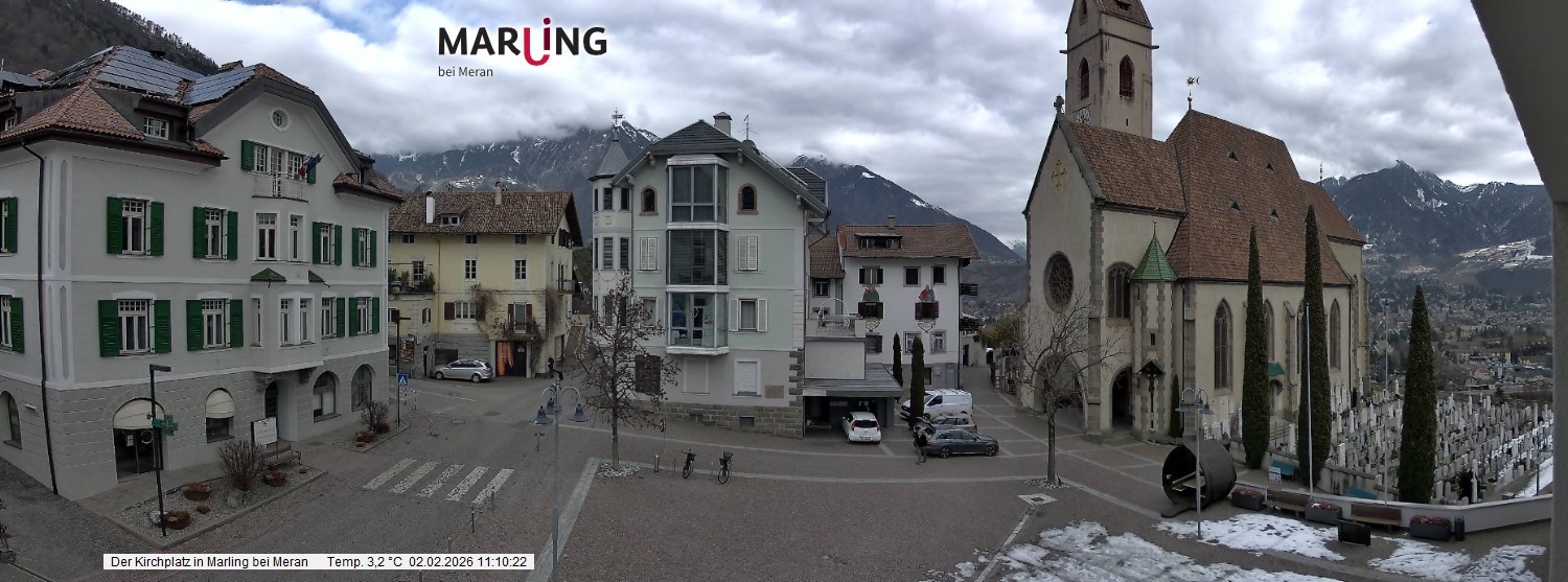 Archived image Webcam Marling - Piazza Chiesa