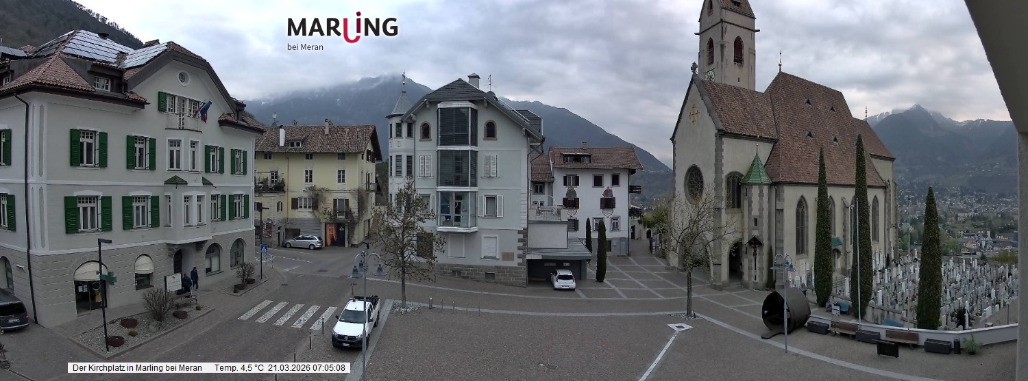 Archived image Webcam Marling - Piazza Chiesa