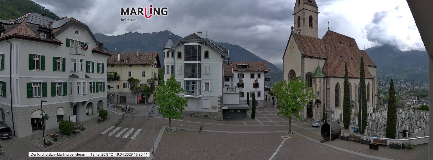 Archived image Webcam Marling - Piazza Chiesa