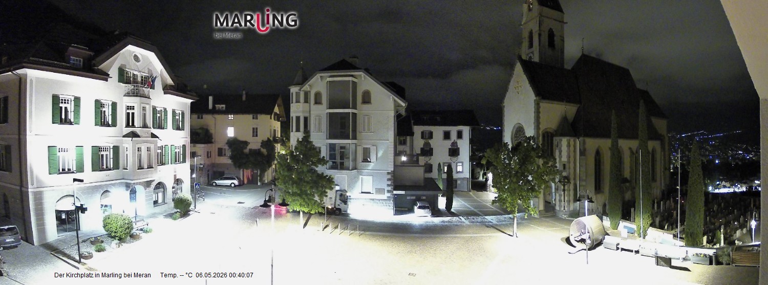 Archived image Webcam Marling - Piazza Chiesa