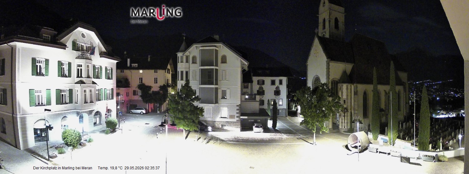 Archived image Webcam Marling - Piazza Chiesa