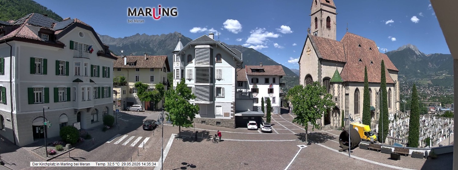 Archived image Webcam Marling - Piazza Chiesa