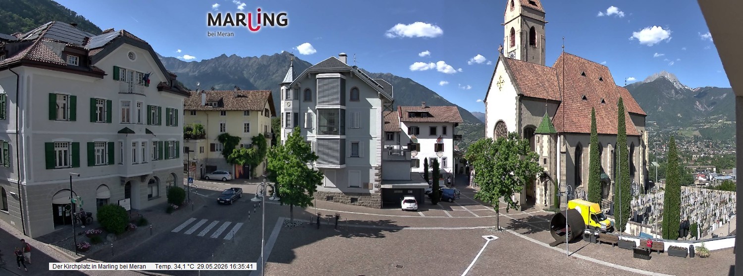 Archived image Webcam Marling - Piazza Chiesa