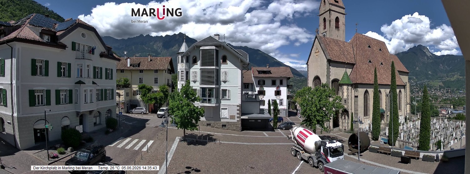 Archived image Webcam Marling - Piazza Chiesa
