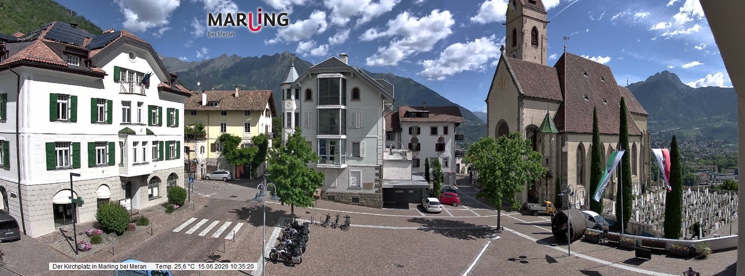 Archived image Webcam Marling - Piazza Chiesa