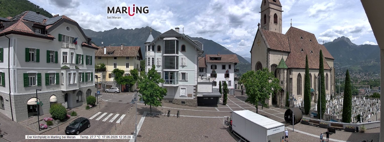 Archived image Webcam Marling - Piazza Chiesa