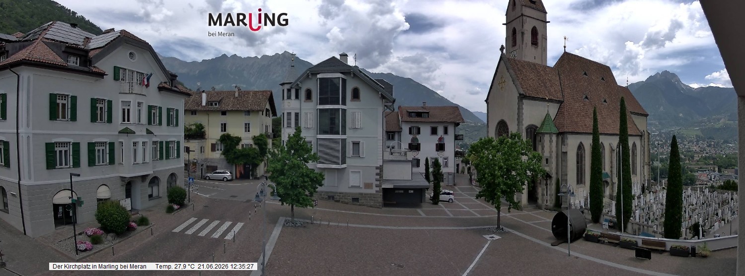 Archived image Webcam Marling - Piazza Chiesa