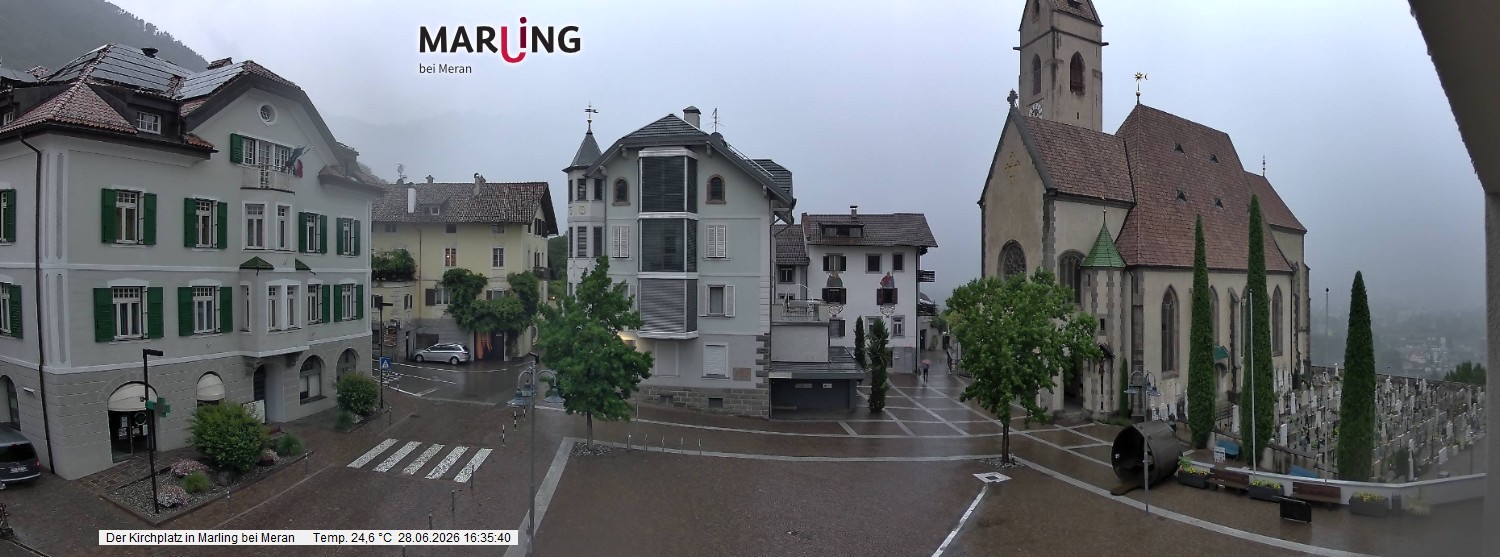 Archived image Webcam Marling - Piazza Chiesa