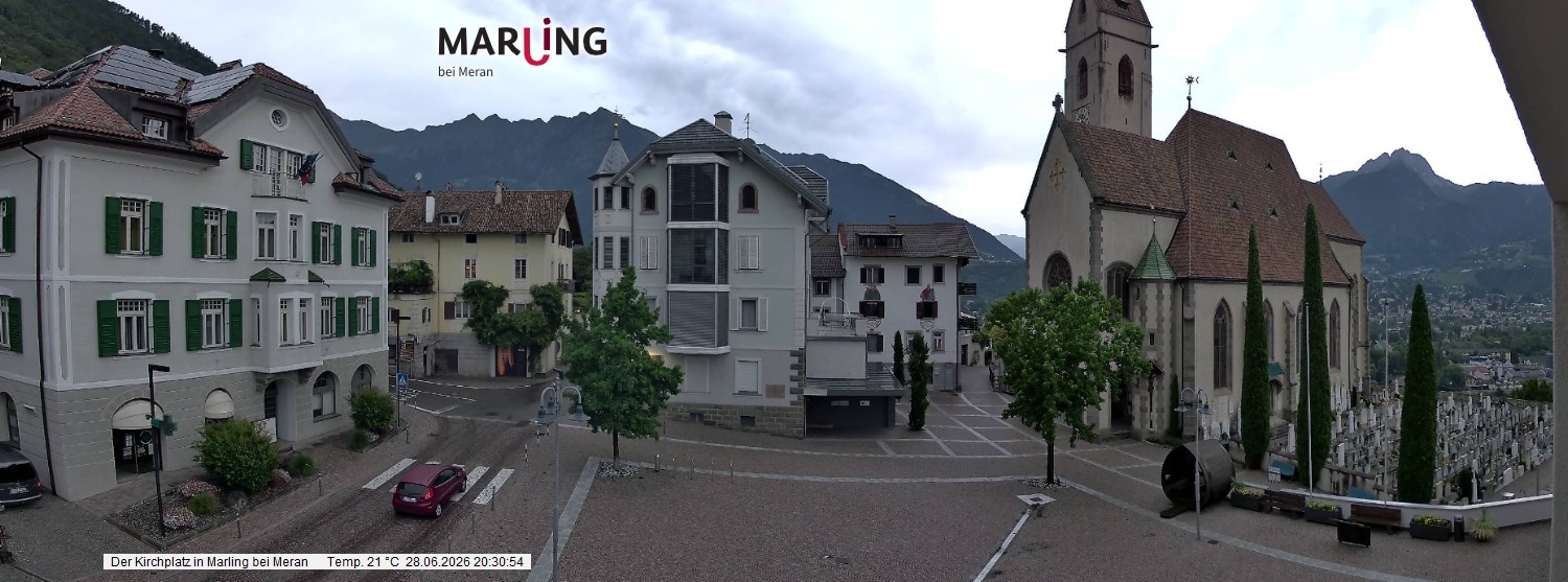 Archived image Webcam Marling - Piazza Chiesa
