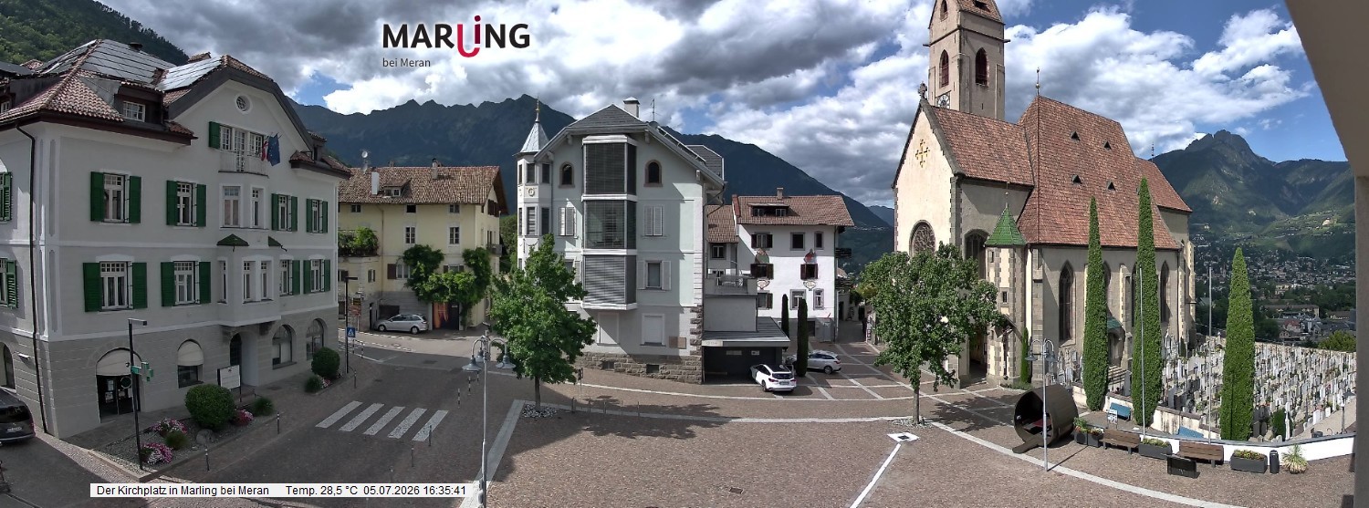 Archived image Webcam Marling - Piazza Chiesa