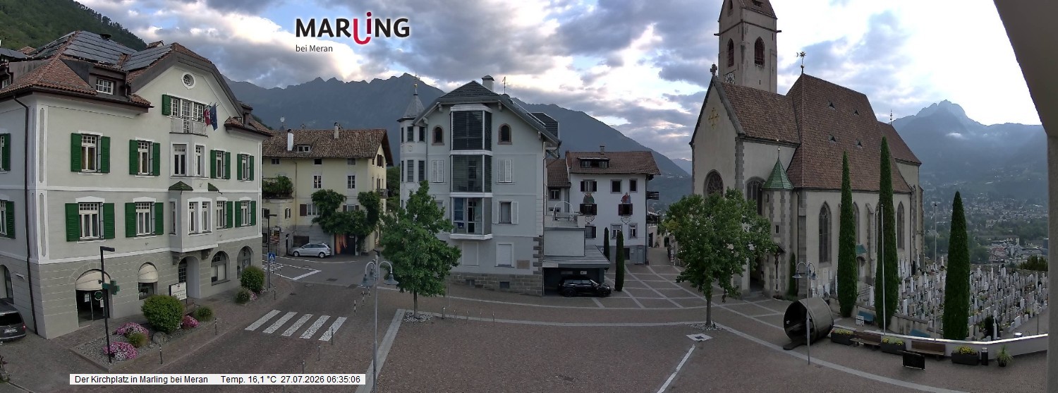 Archived image Webcam Marling - Piazza Chiesa