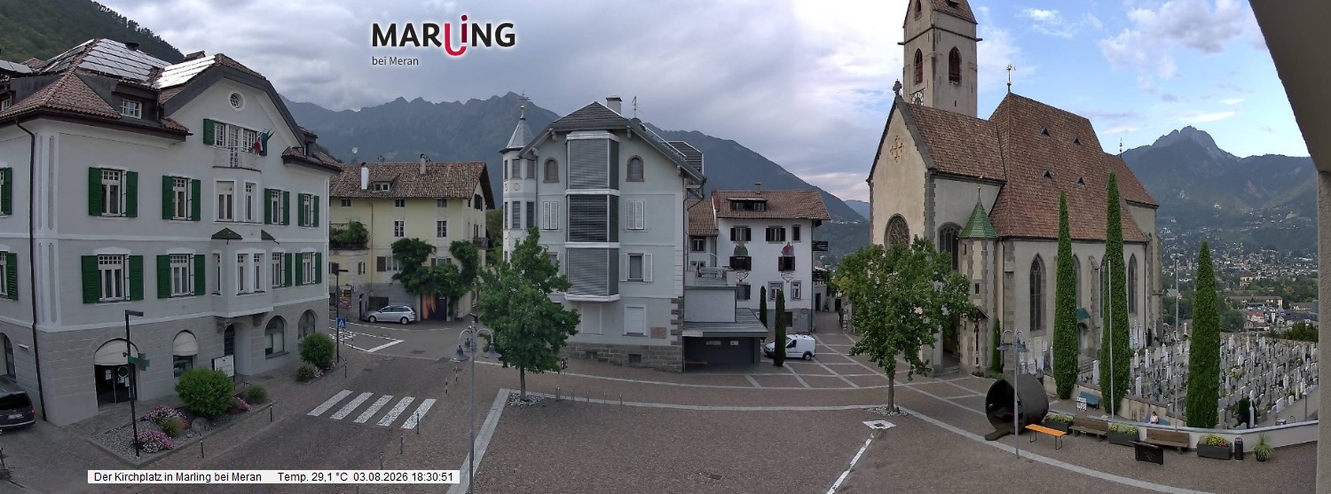 Archived image Webcam Marling - Piazza Chiesa