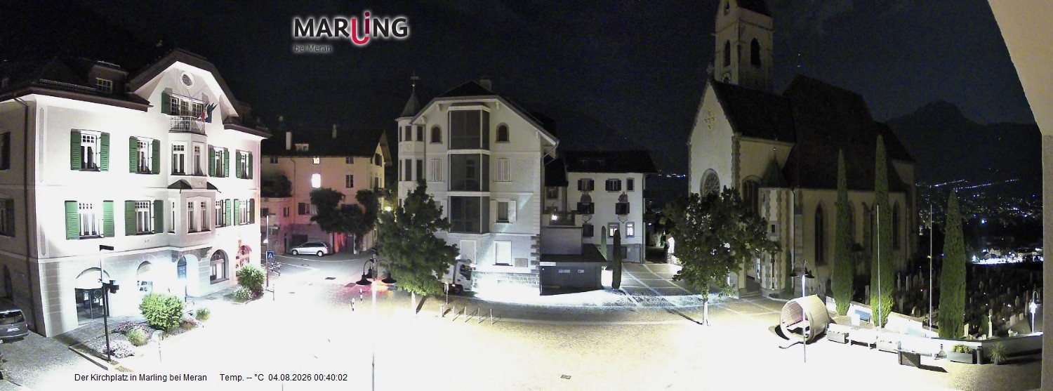Archived image Webcam Marling - Piazza Chiesa