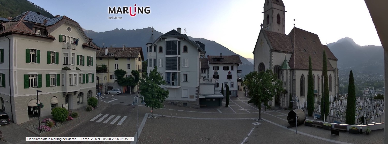 Archived image Webcam Marling - Piazza Chiesa