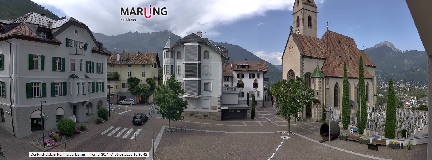 Archived image Webcam Marling - Piazza Chiesa