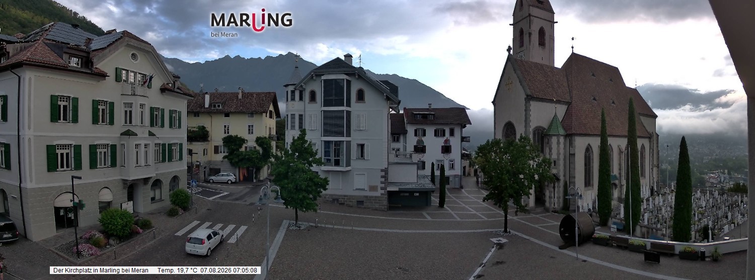 Archived image Webcam Marling - Piazza Chiesa