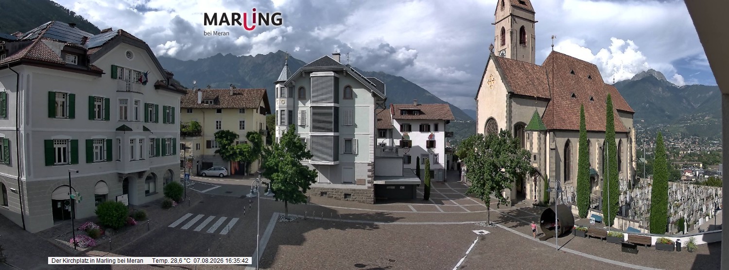 Archived image Webcam Marling - Piazza Chiesa