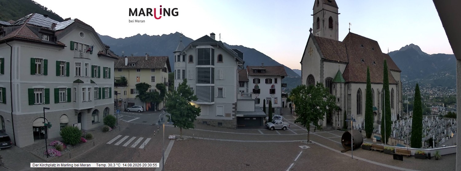 Archived image Webcam Marling - Piazza Chiesa
