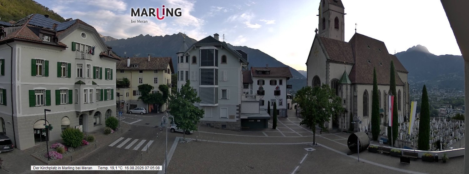 Archived image Webcam Marling - Piazza Chiesa