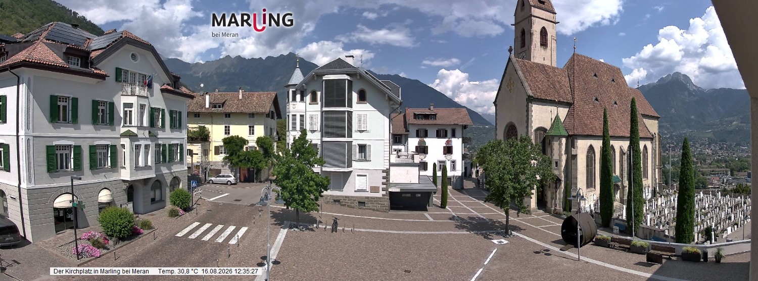 Archived image Webcam Marling - Piazza Chiesa