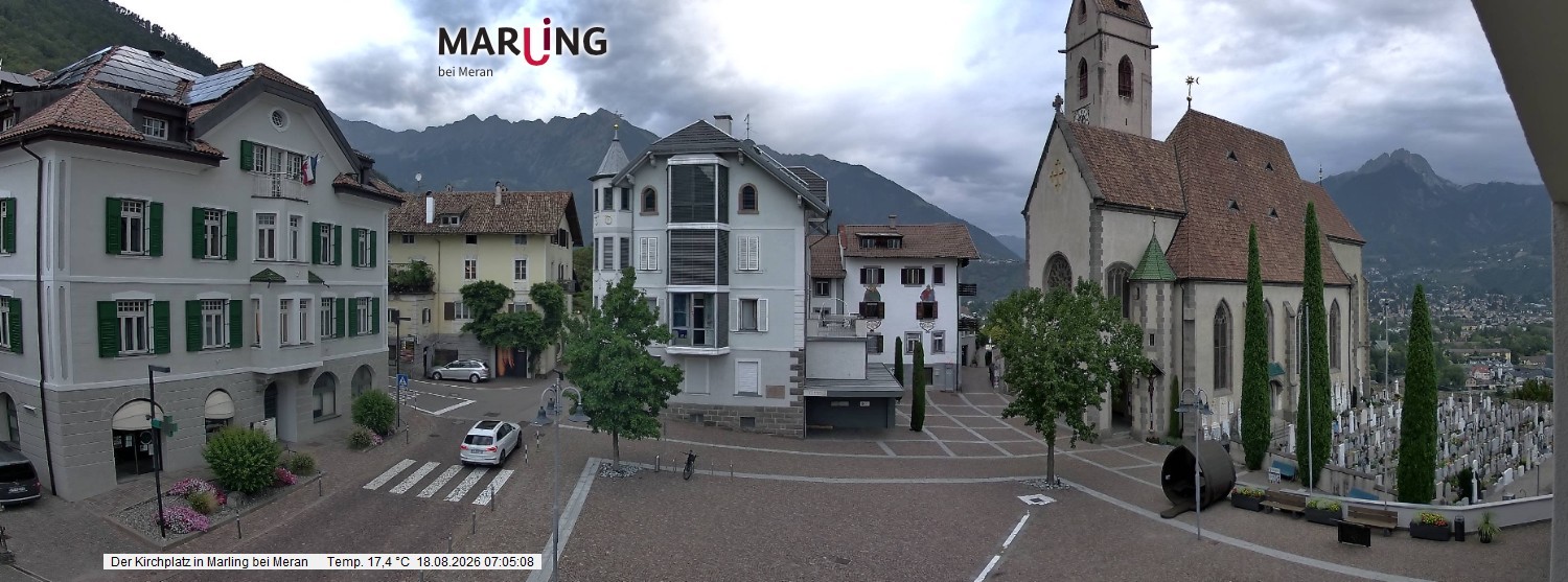 Archived image Webcam Marling - Piazza Chiesa