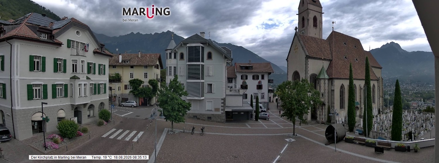 Archived image Webcam Marling - Piazza Chiesa