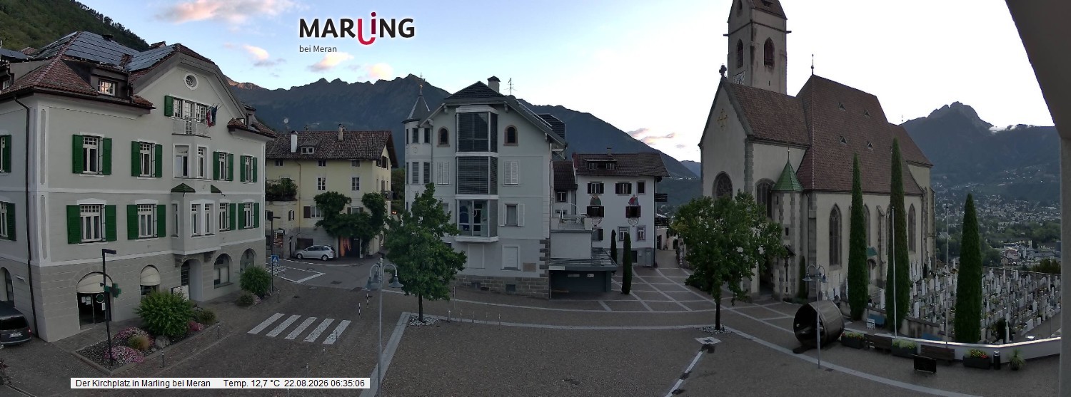Archived image Webcam Marling - Piazza Chiesa