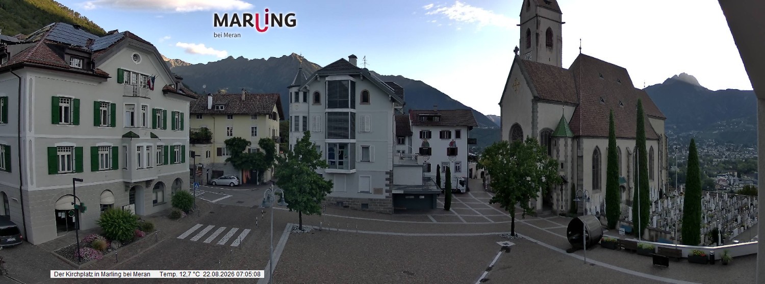 Archived image Webcam Marling - Piazza Chiesa