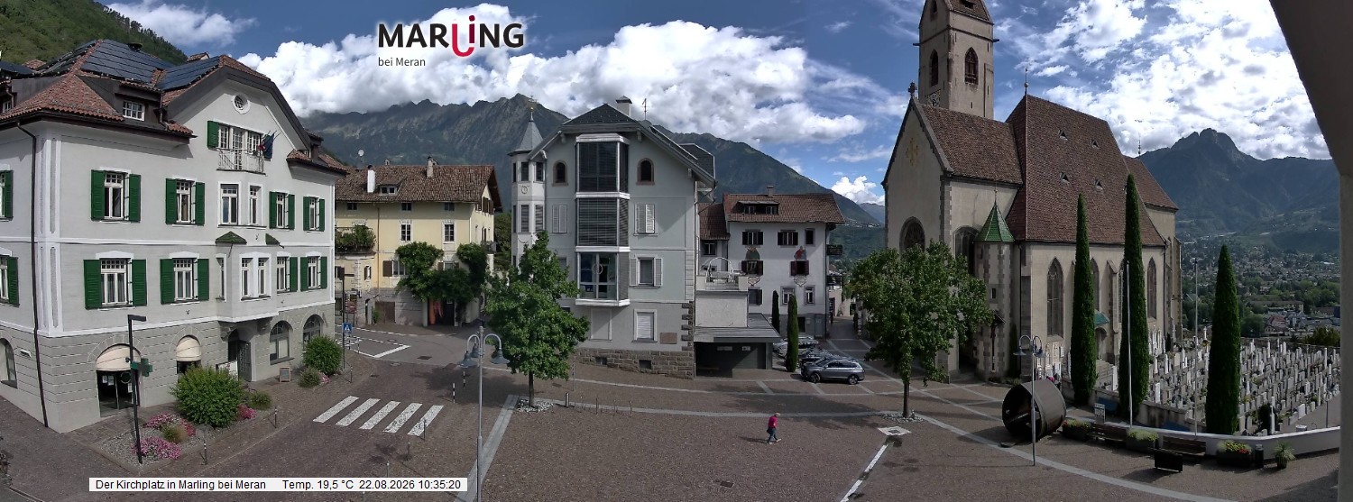 Archived image Webcam Marling - Piazza Chiesa