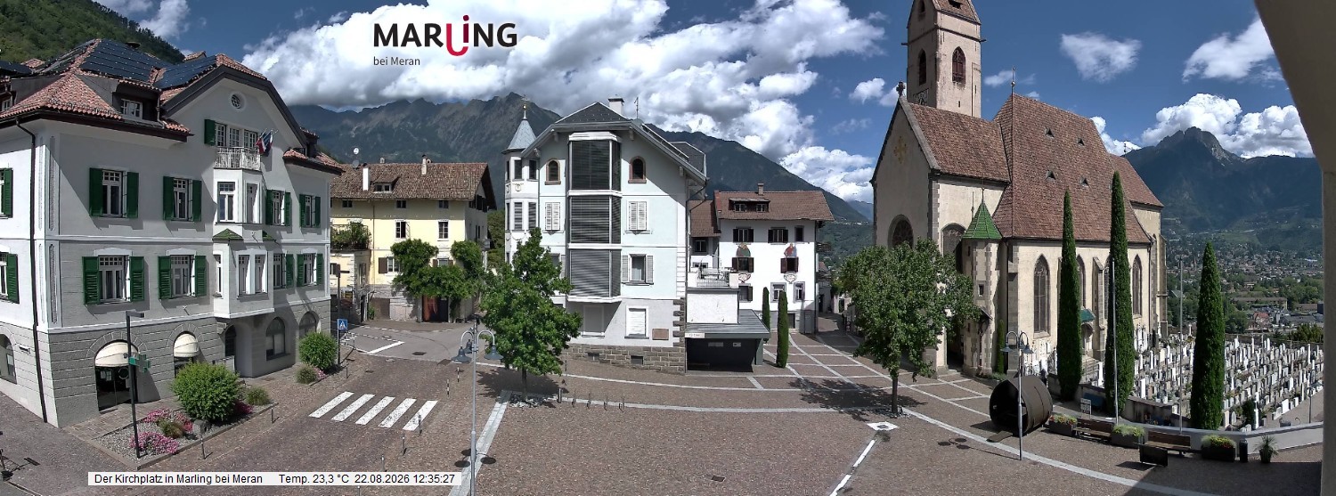 Archived image Webcam Marling - Piazza Chiesa