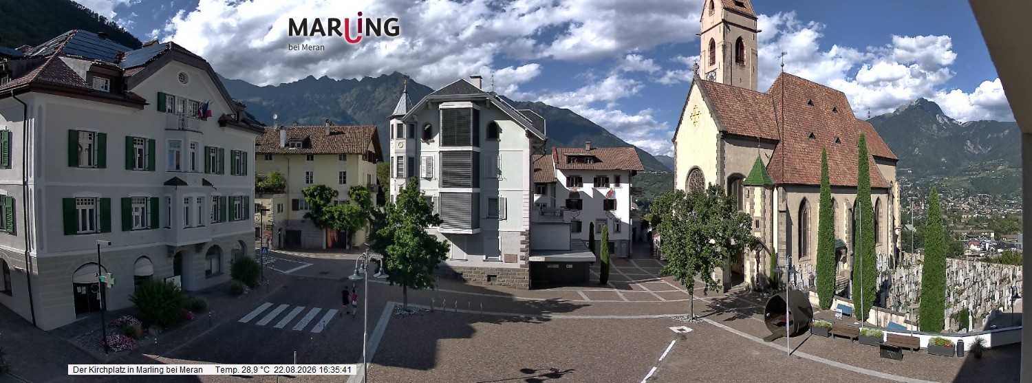 Archived image Webcam Marling - Piazza Chiesa