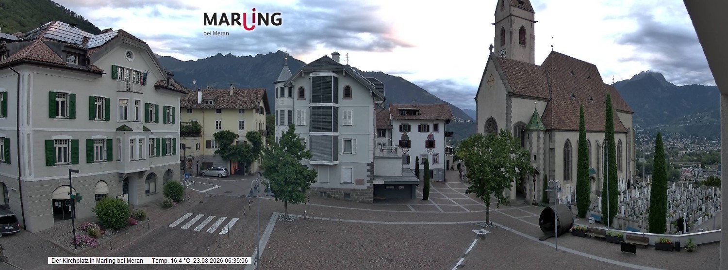 Archived image Webcam Marling - Piazza Chiesa