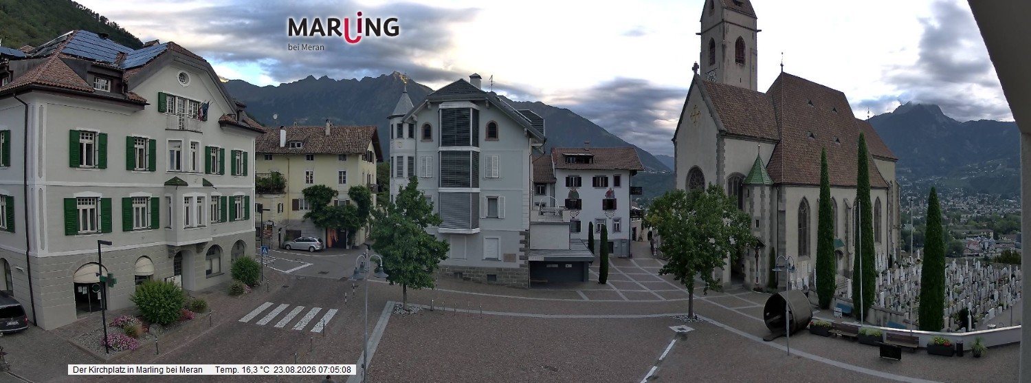 Archived image Webcam Marling - Piazza Chiesa