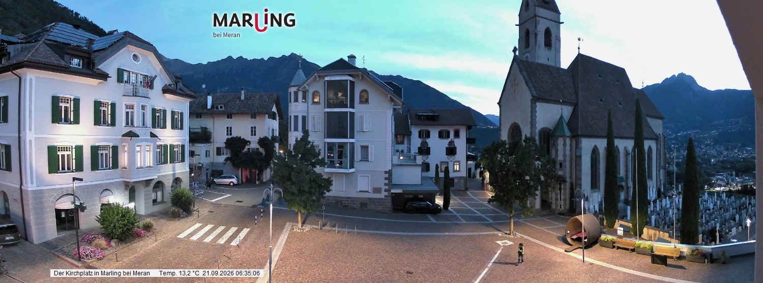 Archived image Webcam Marling - Piazza Chiesa