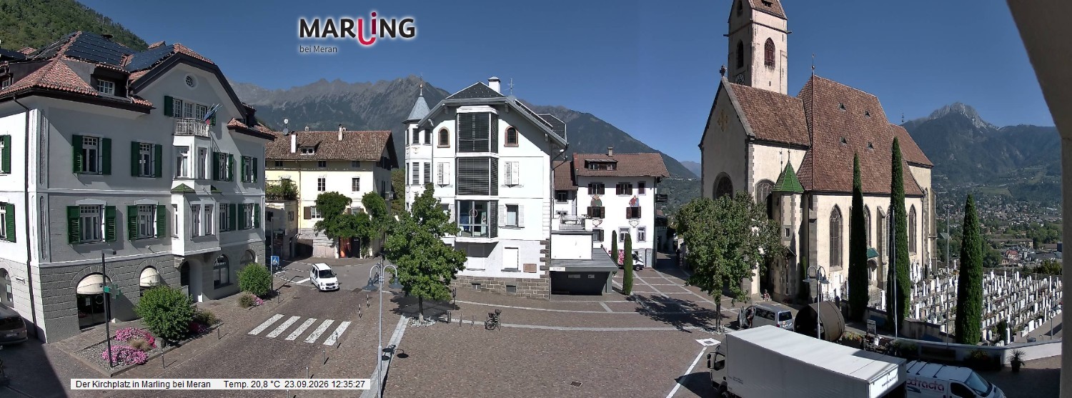 Archived image Webcam Marling - Piazza Chiesa
