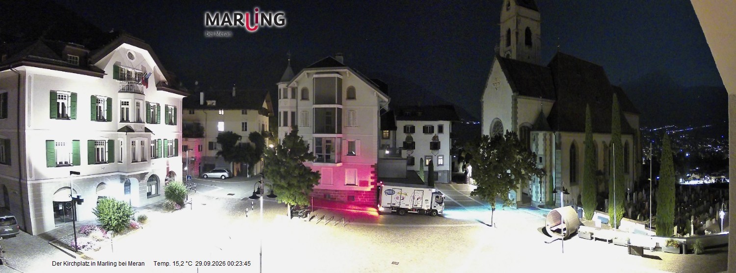 Archived image Webcam Marling - Piazza Chiesa