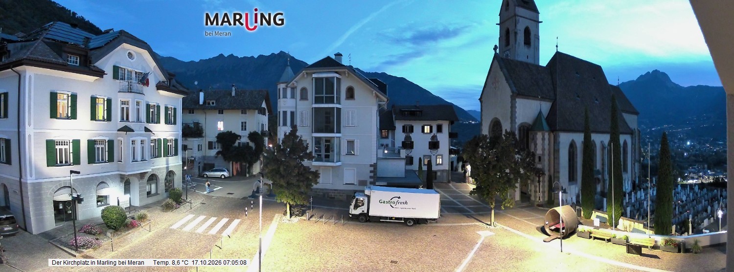 Archived image Webcam Marling - Piazza Chiesa