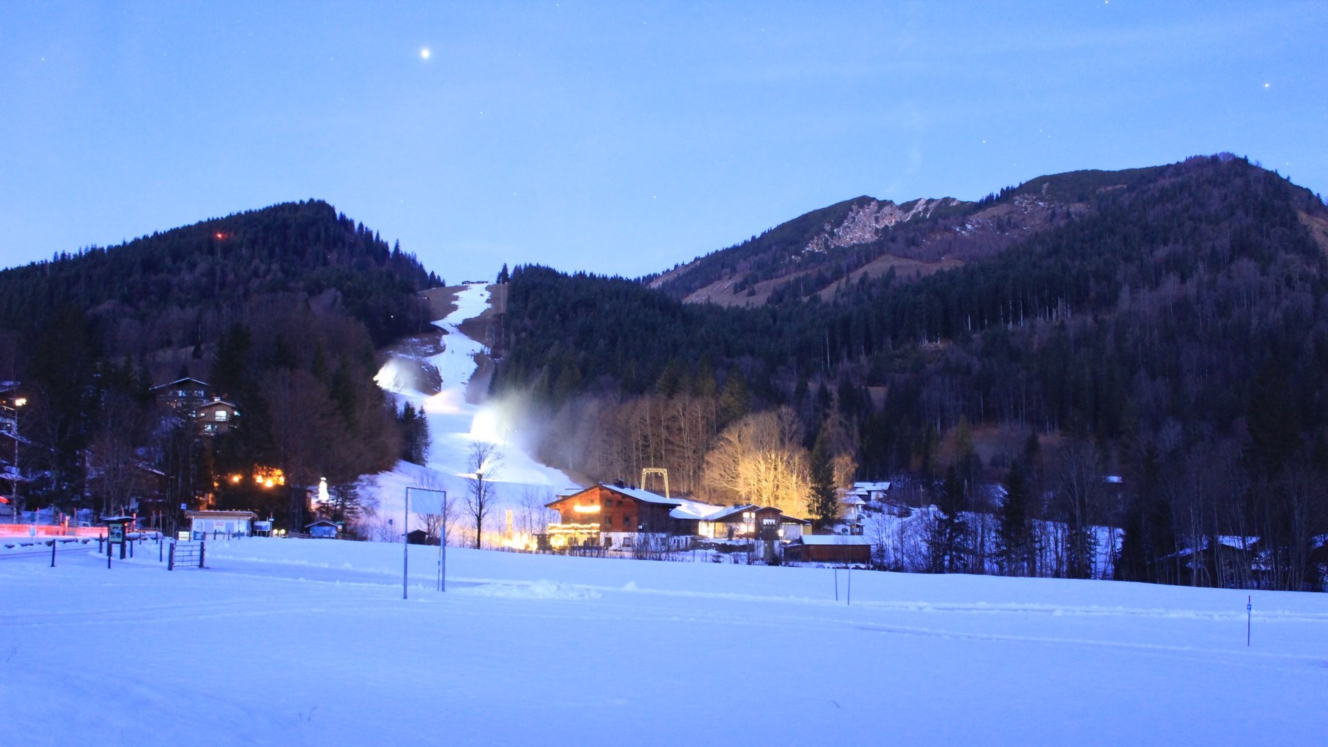 Archiv Foto Webcam Unken: Heutal Bergstation